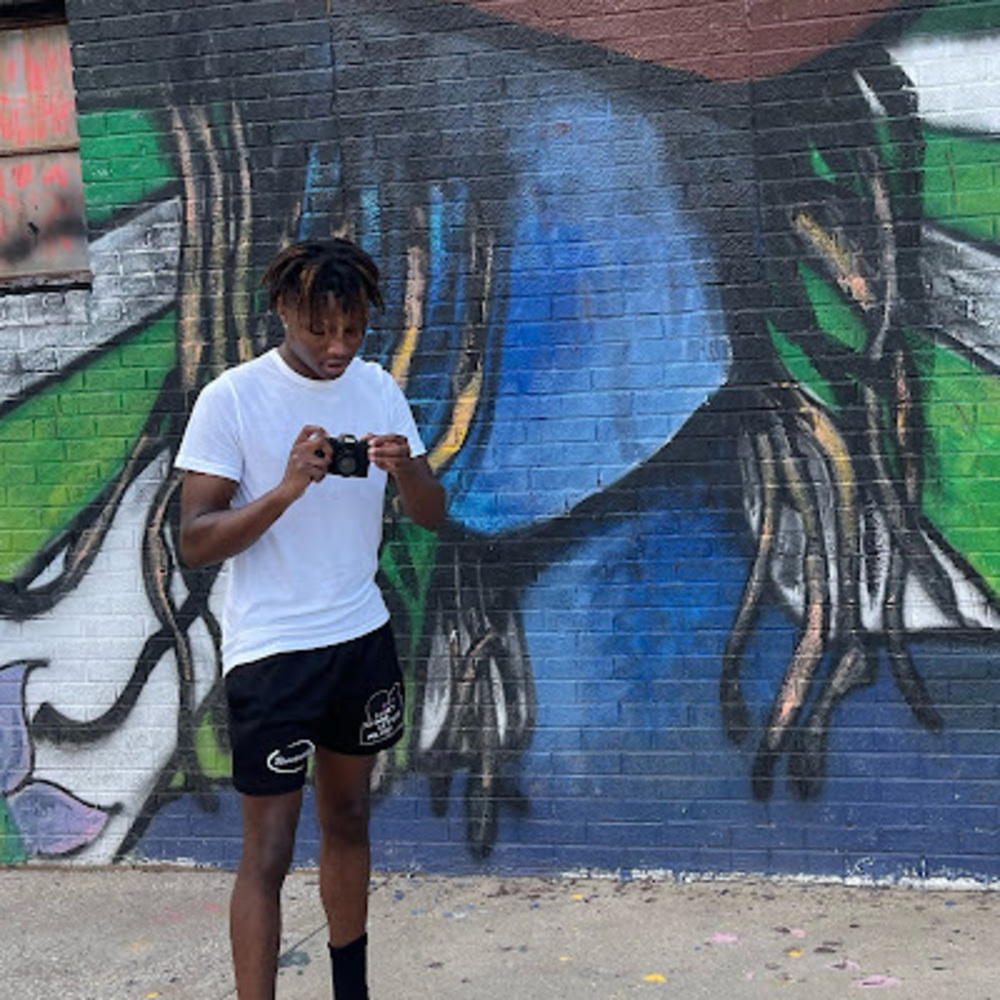 Meet your Posher, Dee